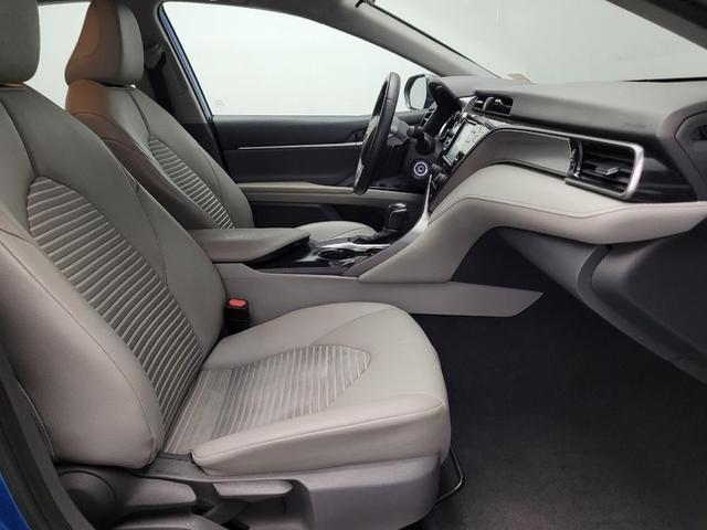 Photo of 2020 Blue Streak Metallic Toyota Camry