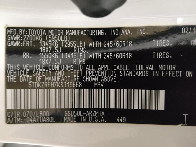 Photo of 2019 Blizzard Pearl Toyota Highlander