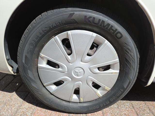 Photo of 2015 Cloud White Mitsubishi Mirage