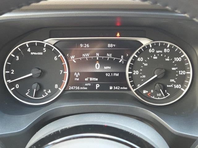 Photo of 2022 White Nissan Rogue