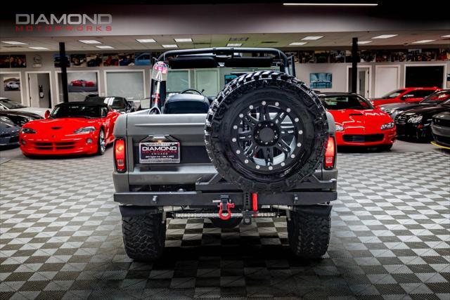 Photo of 1975 Matte Gray Ford Bronco