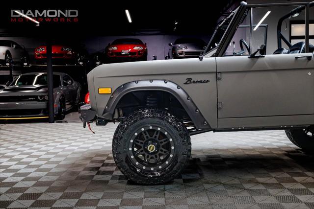 Photo of 1975 Matte Gray Ford Bronco