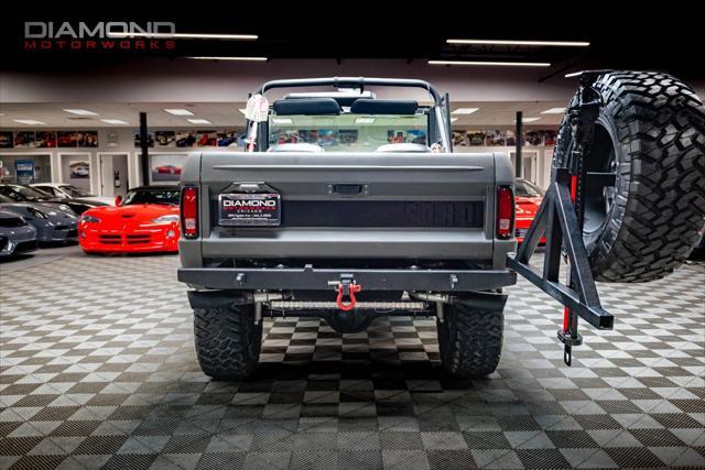 Photo of 1975 Matte Gray Ford Bronco