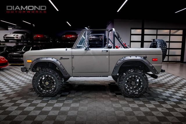 Photo of 1975 Matte Gray Ford Bronco