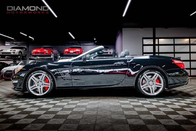 Photo of 2016 Jet Black Mercedes-Benz AMG SL