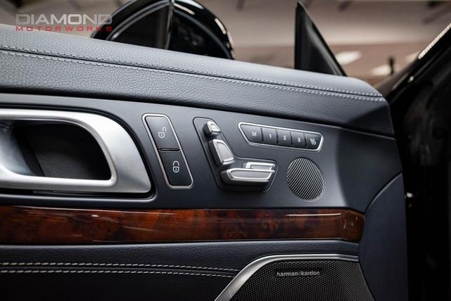 Photo of 2016 Jet Black Mercedes-Benz AMG SL