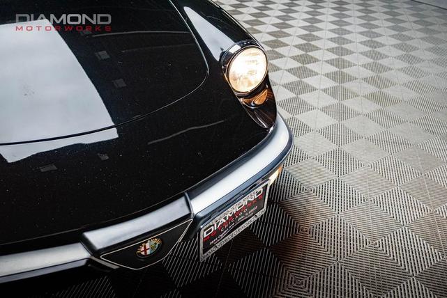 Photo of 1986 Black Alfa Romeo Spider