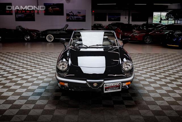 Photo of 1986 Black Alfa Romeo Spider