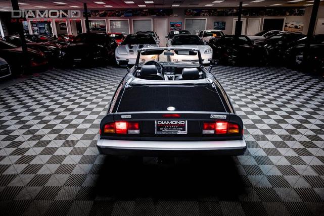 Photo of 1986 Black Alfa Romeo Spider