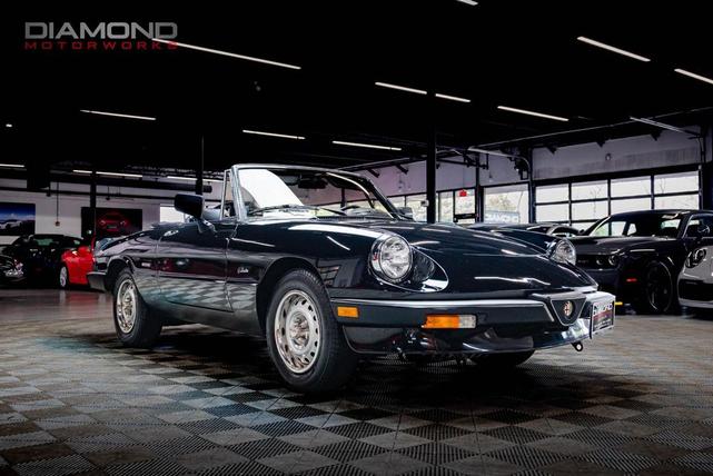 Photo of 1986 Black Alfa Romeo Spider