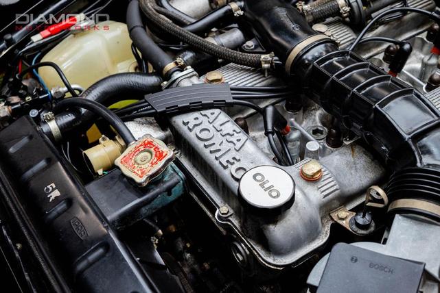 Photo of 1986 Black Alfa Romeo Spider
