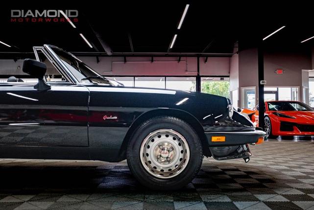 Photo of 1986 Black Alfa Romeo Spider