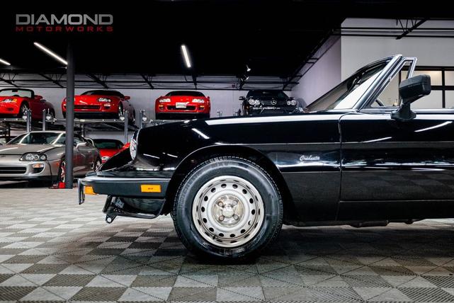 Photo of 1986 Black Alfa Romeo Spider