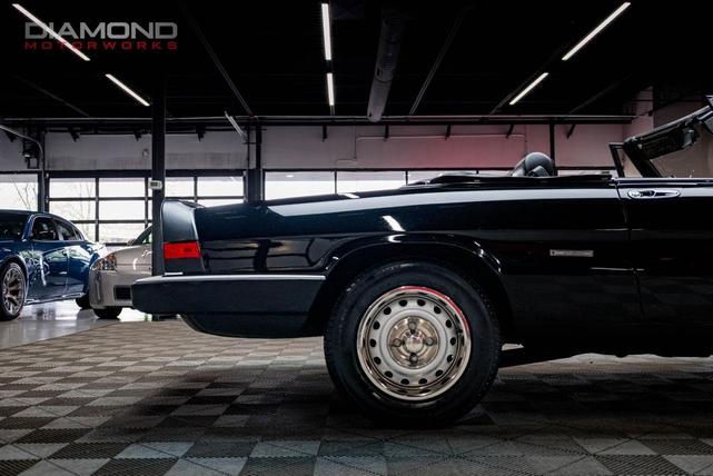Photo of 1986 Black Alfa Romeo Spider