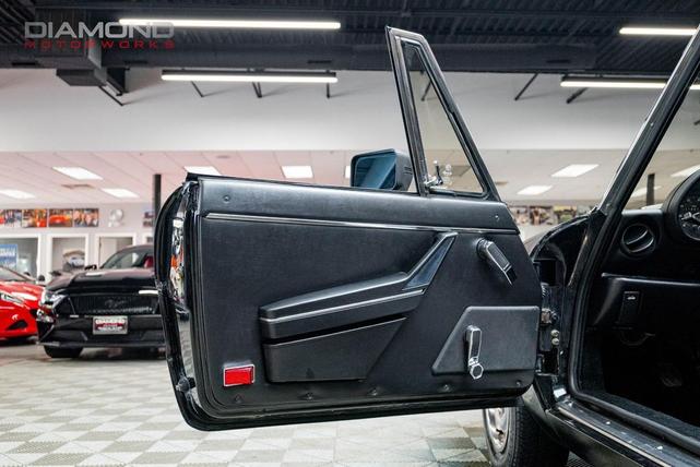 Photo of 1986 Black Alfa Romeo Spider