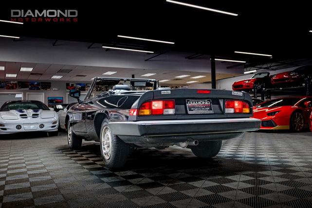 Photo of 1986 Black Alfa Romeo Spider