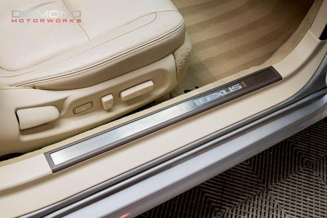 Photo of 2006 Mercury Metallic Lexus SC 430