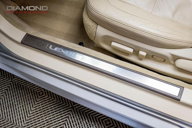 Photo of 2006 Mercury Metallic Lexus SC 430