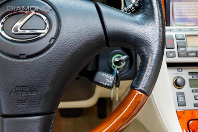 Photo of 2006 Mercury Metallic Lexus SC 430