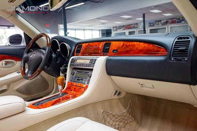 Photo of 2006 Mercury Metallic Lexus SC 430