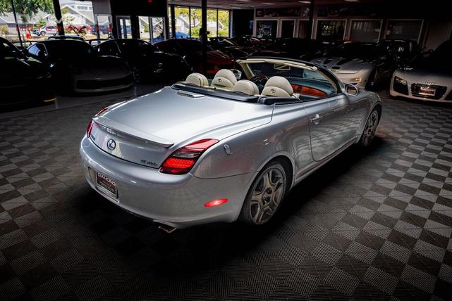 Photo of 2006 Mercury Metallic Lexus SC 430