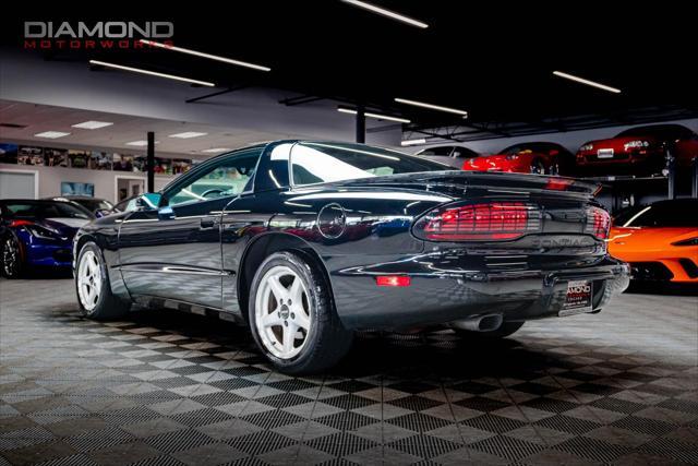 Photo of 1996 Black Pontiac Firebird