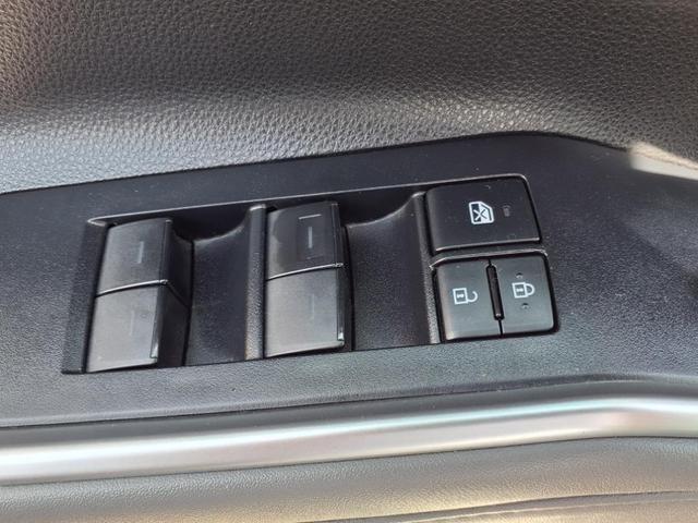 Photo of 2020 Blizzard Pearl Toyota Highlander