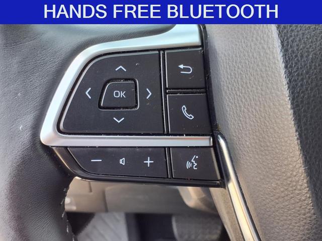 Photo of 2020 Blizzard Pearl Toyota Highlander