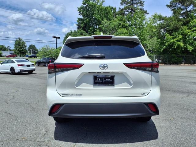Photo of 2020 Blizzard Pearl Toyota Highlander