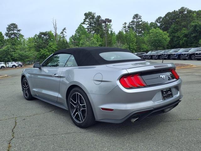 Photo of 2023 Iconic Silver Metallic Ford Mustang