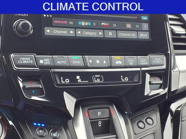 Photo of 2023 Crystal Black Pearl Honda Odyssey