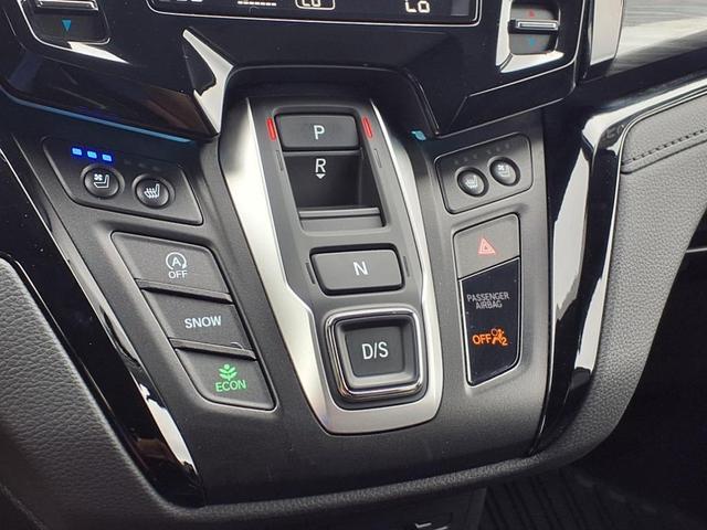 Photo of 2023 Crystal Black Pearl Honda Odyssey