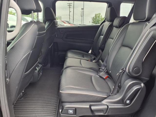 Photo of 2023 Crystal Black Pearl Honda Odyssey