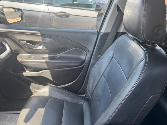 Photo of 2020 WHITE GMC Terrain