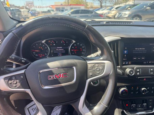 Photo of 2020 WHITE GMC Terrain