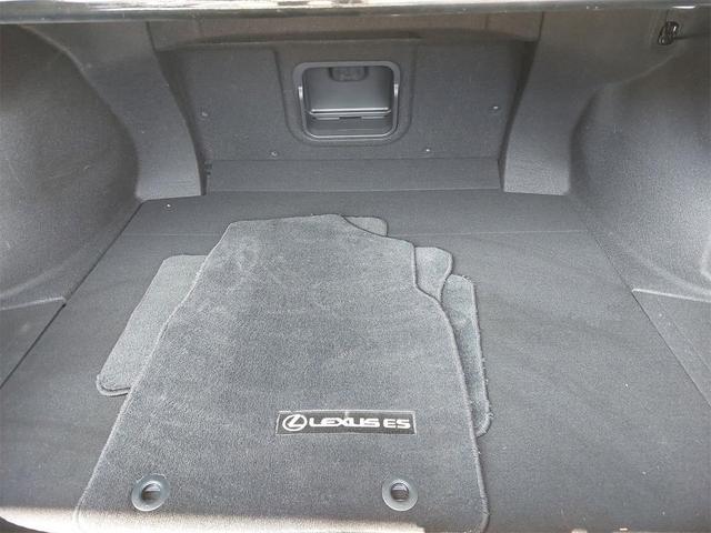 Photo of 2022 Caviar Lexus ES 300h