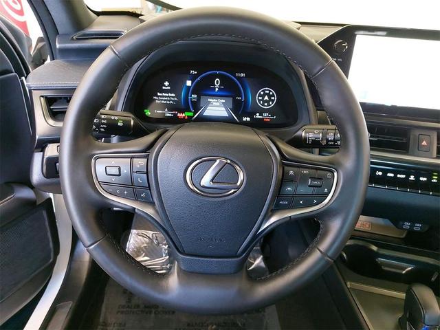 Photo of 2025 Eminent White Pearl Lexus UX 300h