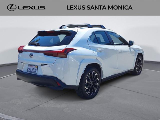 Photo of 2025 Eminent White Pearl Lexus UX 300h