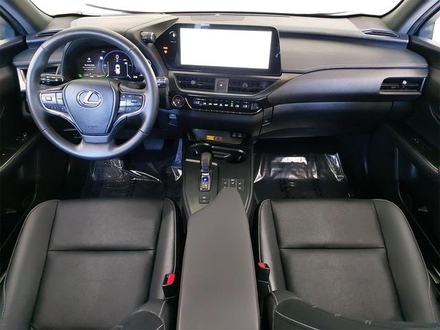 Photo of 2025 Eminent White Pearl Lexus UX 300h