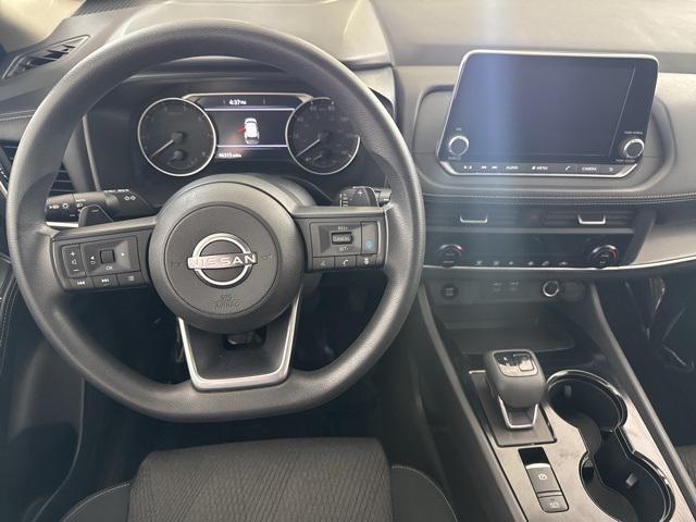Photo of 2024 Scarlet Ember Tintcoat Nissan Rogue