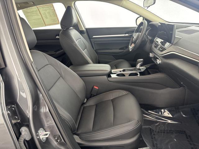 Photo of 2024 Gun Metallic Nissan Altima