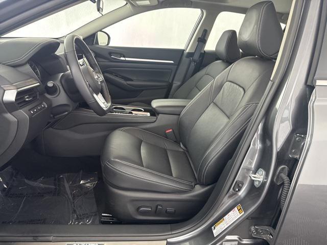 Photo of 2024 Gun Metallic Nissan Altima