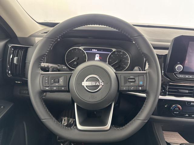 Photo of 2025 Gun Metallic Nissan Pathfinder