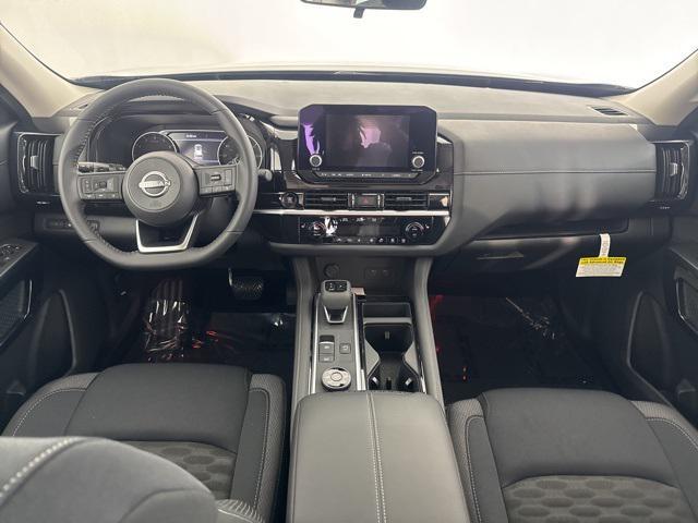 Photo of 2025 Gun Metallic Nissan Pathfinder
