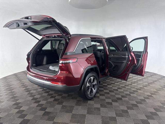 Photo of 2024 Velvet Red Pearlcoat Jeep Grand Cherokee 4xe