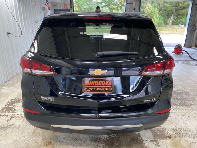 Photo of 2022 Mosaic Black Metallic Chevrolet Equinox