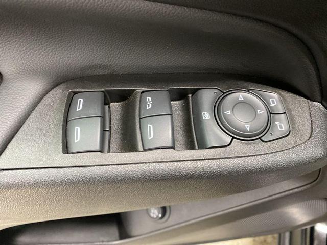Photo of 2022 Mosaic Black Metallic Chevrolet Equinox