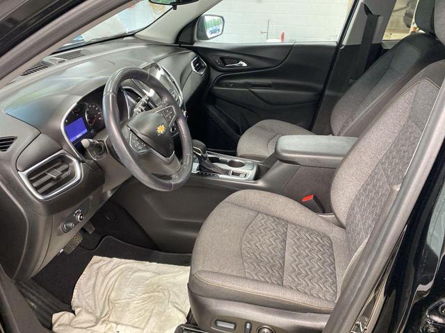 Photo of 2022 Mosaic Black Metallic Chevrolet Equinox