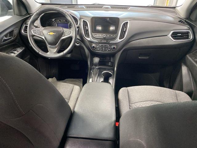 Photo of 2022 Mosaic Black Metallic Chevrolet Equinox