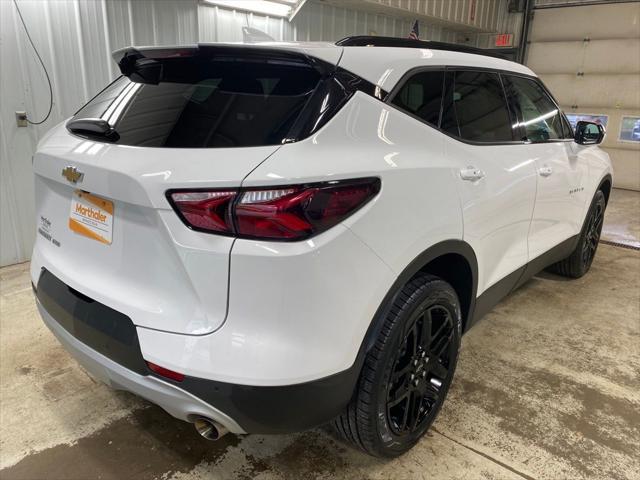 Photo of 2022 Summit White Chevrolet Blazer